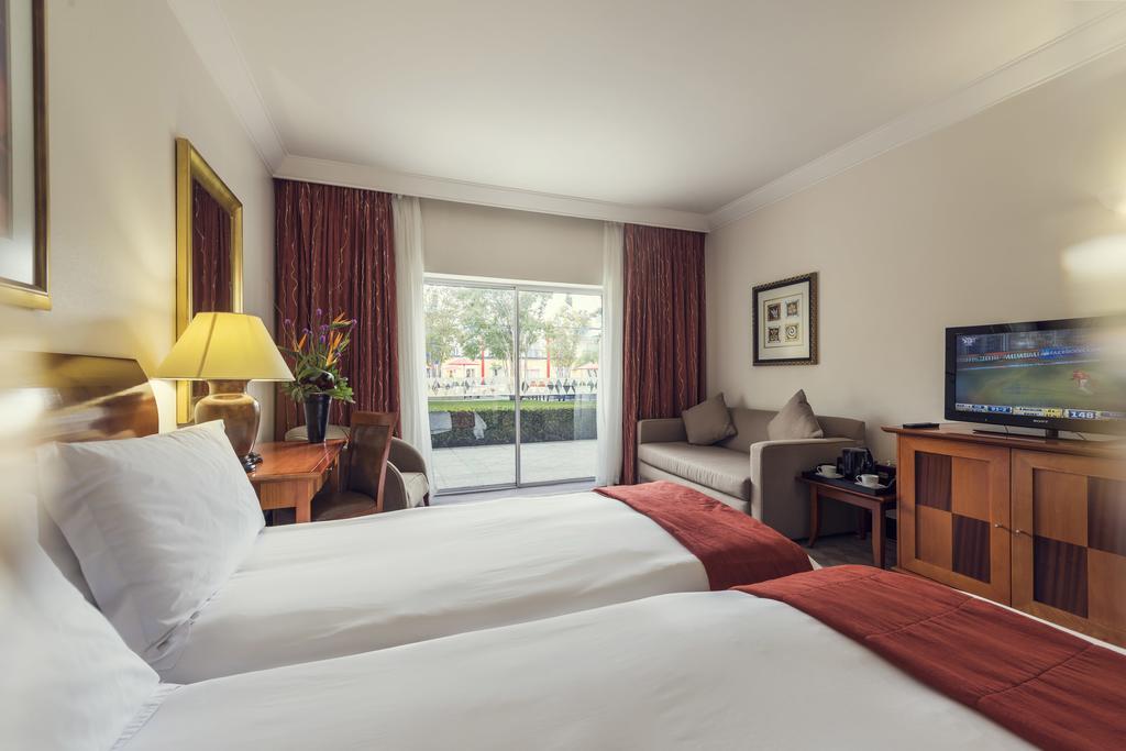 Carnival City Hotel Brakpan Room photo